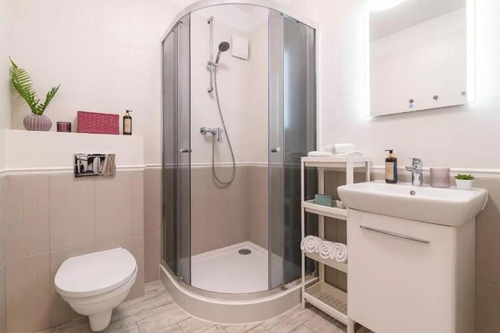 Old Town Apartment - Old Market Варшава Экстерьер фото